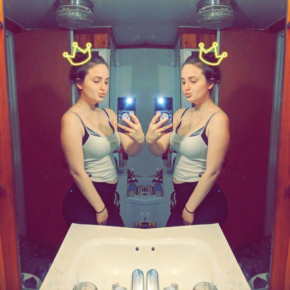 Meet your Posher, Lex